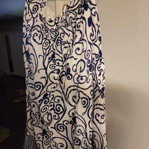 Long blue and maxi skirt